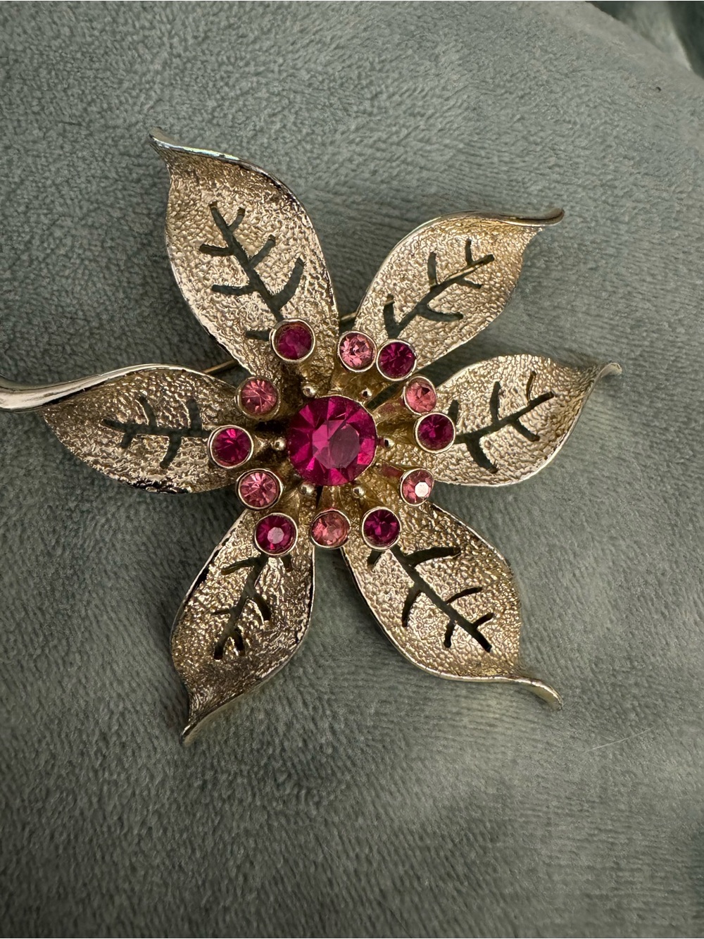 Sarah Coventry Gold-Tone Floral Pin with Fuchsia Stones